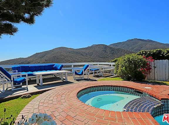 4th image of 3917 Malibu Vista Dr