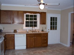 5263 Shaddowfax Dr, Kernersville, NC 27284