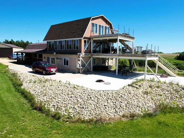 19212 Hillside Lane, Gays Mills, WI 54631