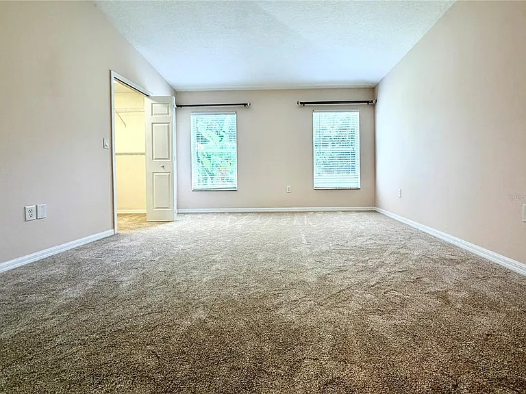 7838 Carriage Pointe Dr — Photo 22