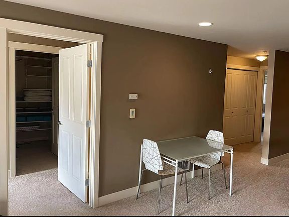 4th image of 11920 98th Ave NE APT 208