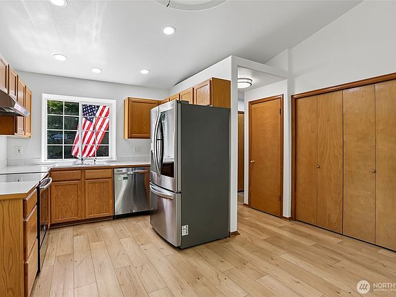 5th image of 43133 177th Street SE
