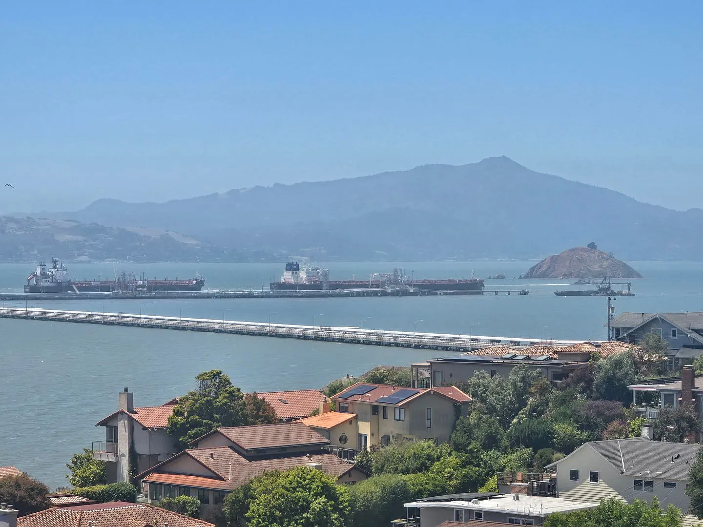 421 Golden Gate — Photo 3