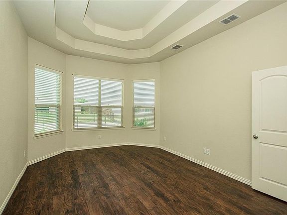 4th image of 3720 Dutch Iris Ln