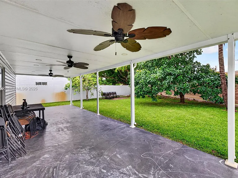 1710 SW 83rd Ter — Photo 32