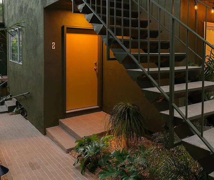 830 Tularosa Dr #2 — Photo 2