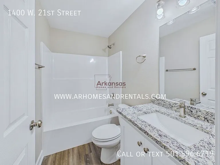 1400 W 21st St — Photo 8