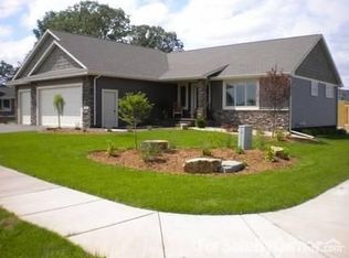 205 Smith Cir, River Falls, WI 54022
