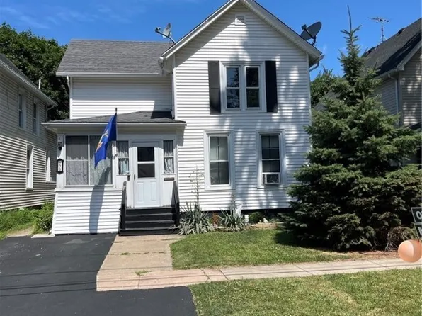 33 Irving St, Lockport, NY 14094