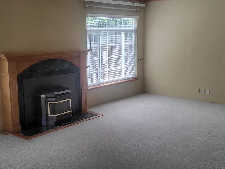 1416 W El Camino Ave — Photo 16