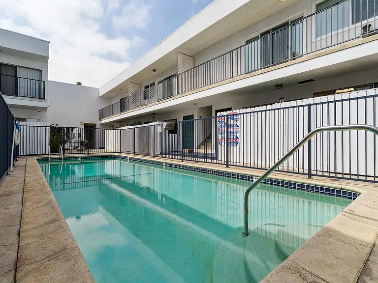 16900 Parthenia St #8625 — Photo 7