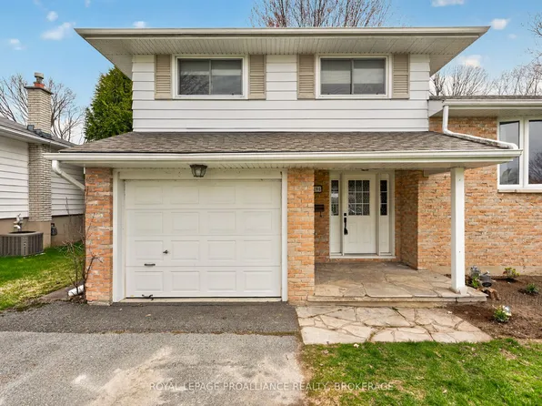 296 Olympus Ave, Kingston, ON K7M 4T9