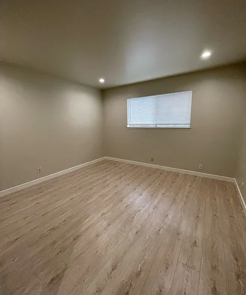 1081 Lakedale Way — Photo 6