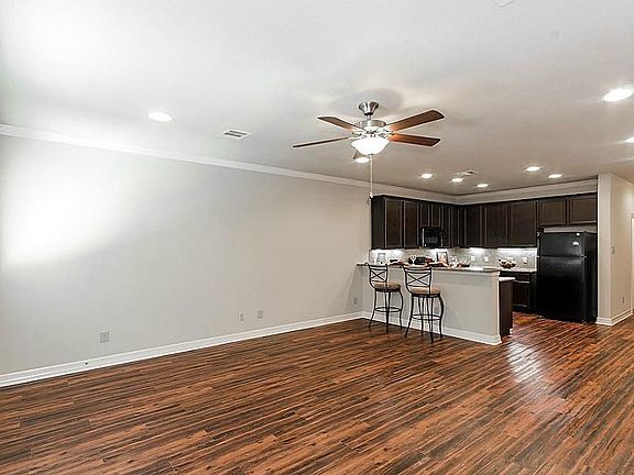 3rd image of 301 Woodland Hills Dr #A