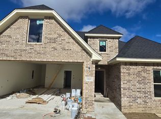 2130 Armstrong Ave, Port Neches, TX 77651