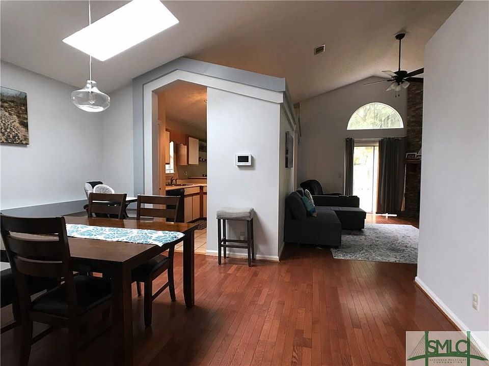 2nd image of 108 Marshedge Ln