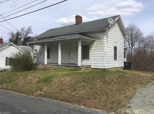 118 Pond St, Lexington, NC 27292