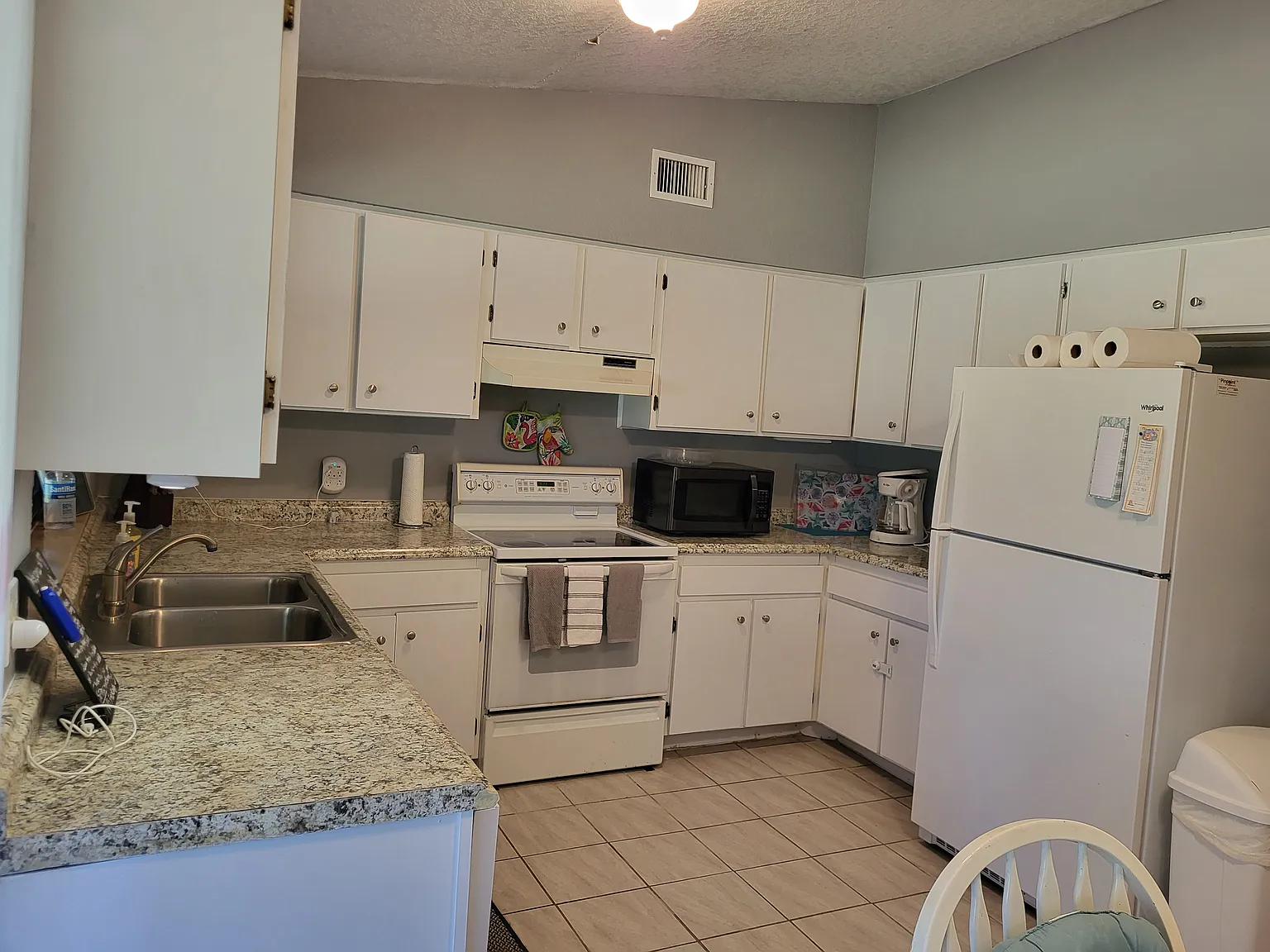 2 bed, 1019 sqft, $2,400 — Photo 4