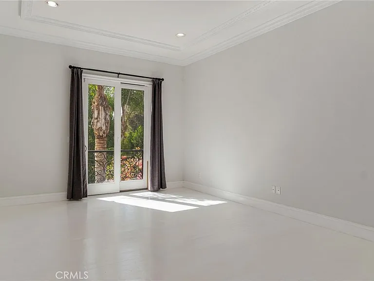 16459 Otsego St — Photo 63