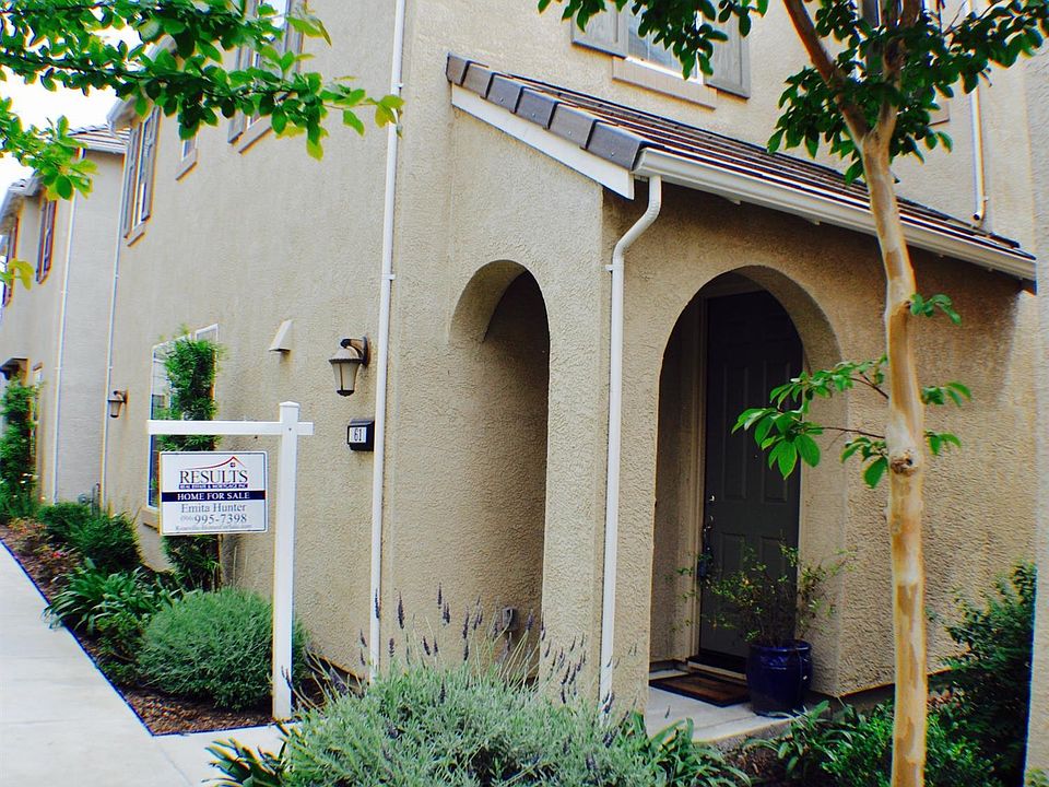 1st image of 61 Chambord Way