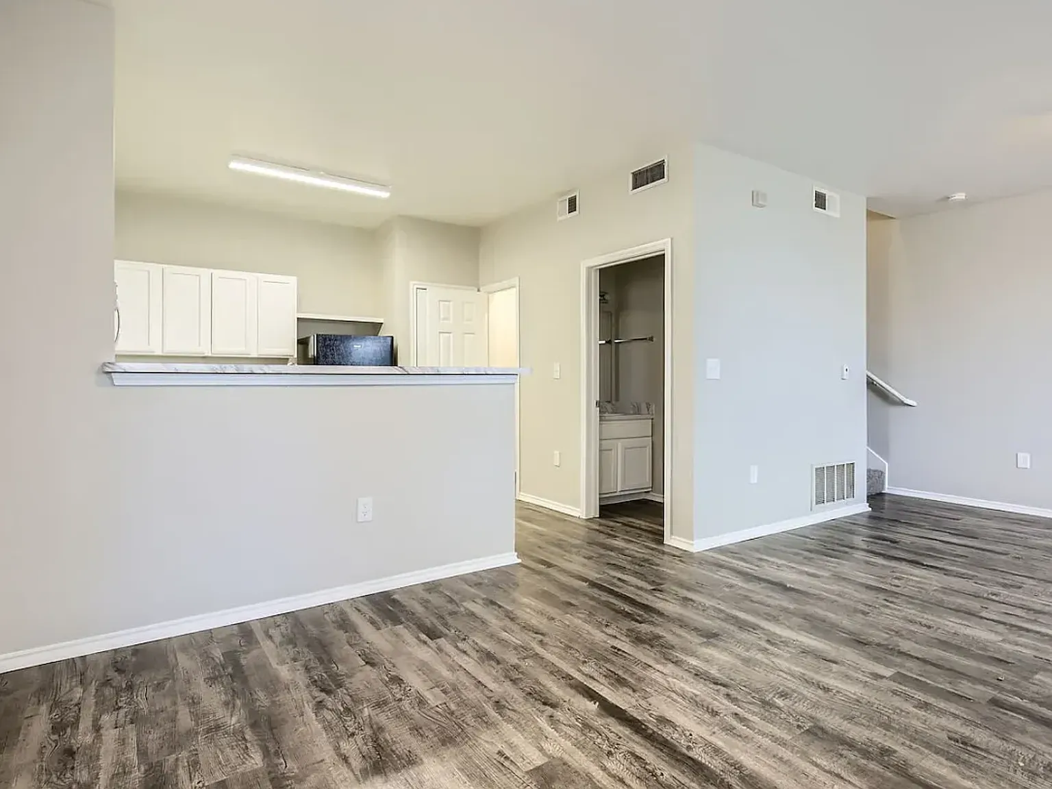 4722 Meadow Street — Photo 3