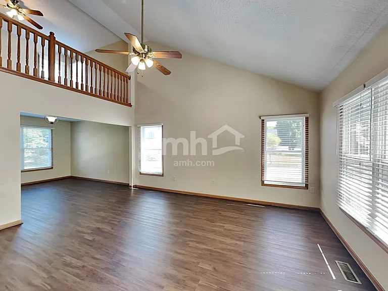 242 Iris Trail Dr — Photo 7