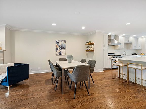 DiningRoom