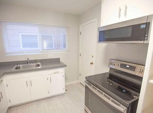 1734 9th Ave APT A, San Francisco, CA 94122