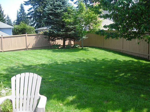 Huge Fenced Backyard