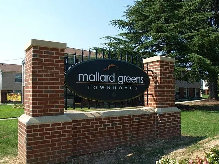 Mallard Greens — Photo 17
