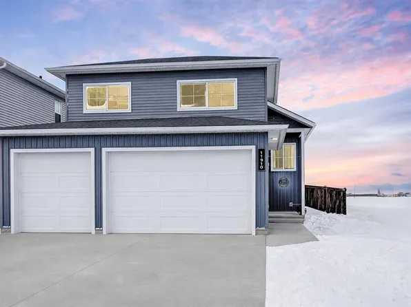 11910 E 81st Ave, Grande Prairie, AB T8W 0M7