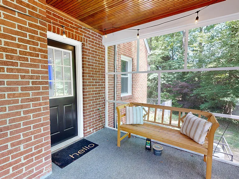 Screened-in porch