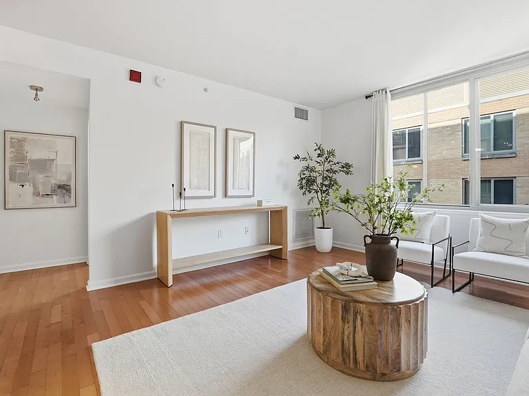 440 L St NW #809 — Photo 11