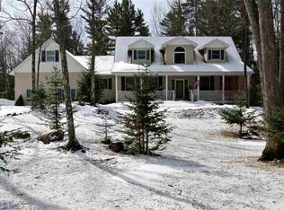 875 Foxtail Ct, Marquette, MI 49855