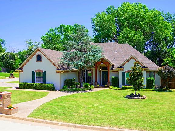 2nd image of 11804 Sorrento Ln