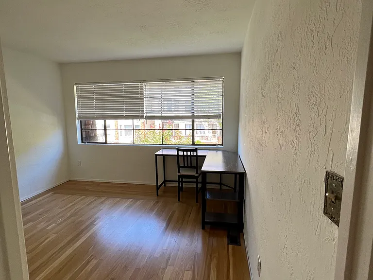 2344 Hilgard Ave — Photo 7