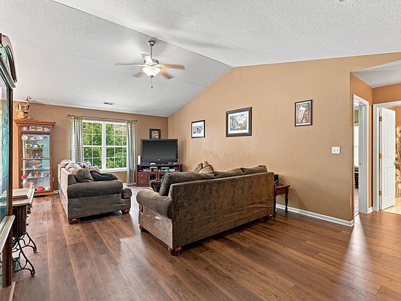 5th image of 1701 Arctic Ct