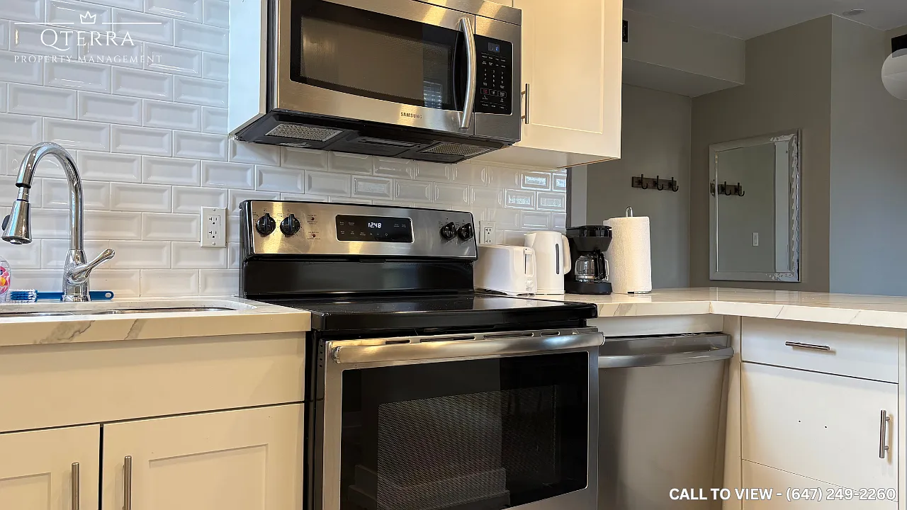 1 bed, 900 sqft, $1,695 — Photo 2