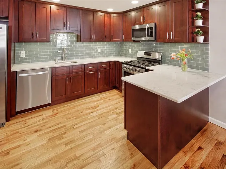 132 Adams St #1 — Photo 2