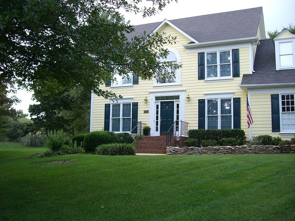 2nd image of 6221 Nealwood Ln