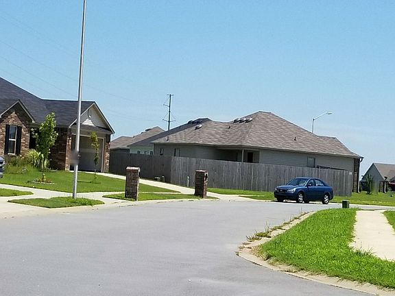 5th image of 1304 Canna Ct