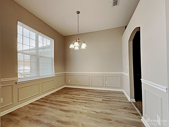 3rd image of 3244 Deer Creek Dr