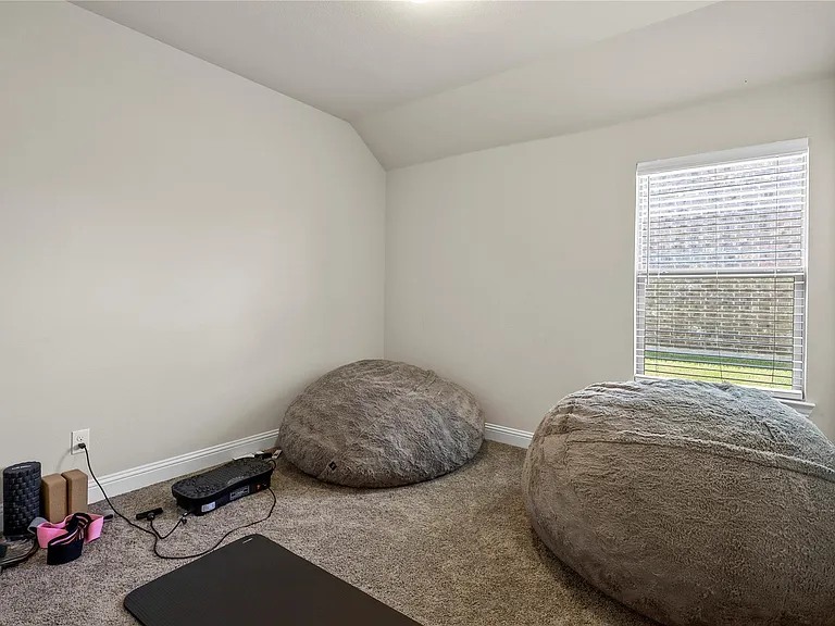 1229 Carinna Dr — Photo 10