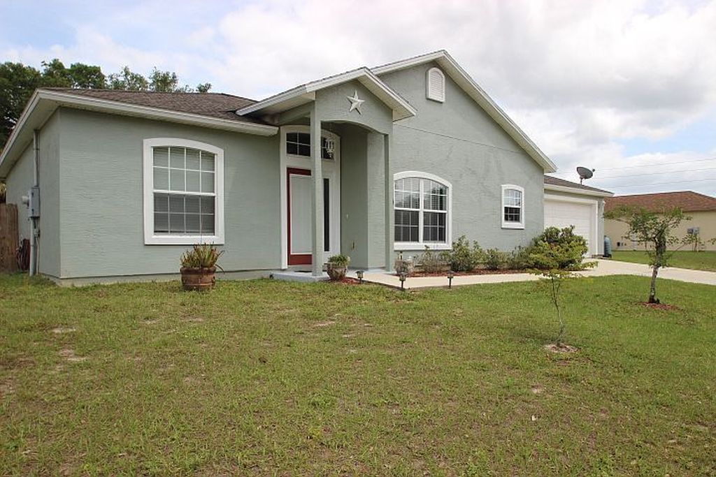 105 Village Dr - Property Image