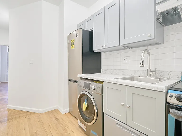 153 Norfolk St #5D — Photo 6