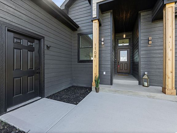 2nd image of 1108 Trail View Dr