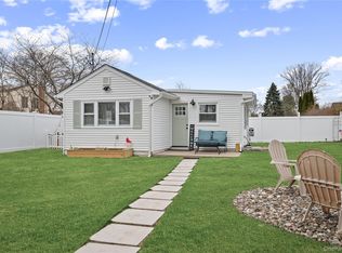 333 Cass Street, Dix Hills, NY