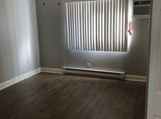 951 N Rohlwing Rd APT 101A, Addison, IL 60101