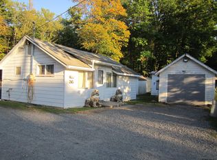 36 Eastside Dr, Ballston Lake, NY 12019