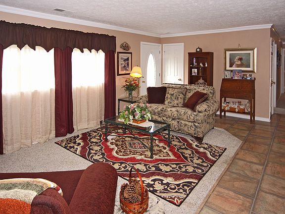 5th image of 7307 Rose Dr